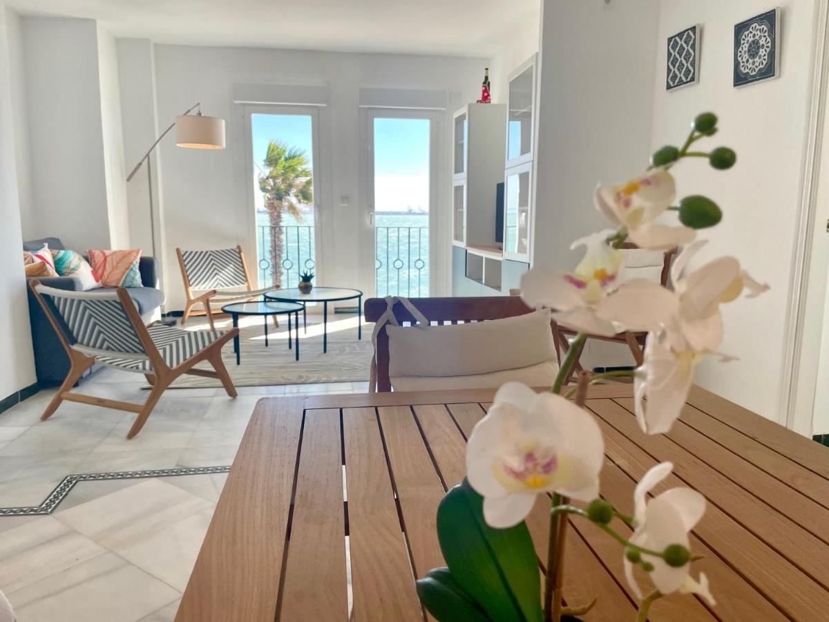 Gatu Villa Oceano Frente Al Mar En Puerto Sherry " Preferente Mayores De 25 Anos Y Familias " El Puerto de Santa Maria Luaran gambar